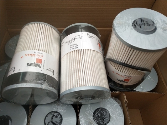 Glass Fiber Fleetguard Diesel Filter , Separator Filter Element FS19765